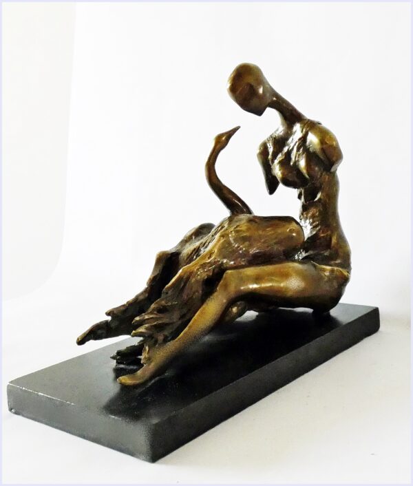 Leda and the swan - immagine 2